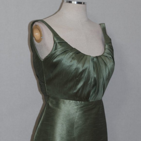 Jim Hjelm Occassions Green Gown - Picture 7 of 12